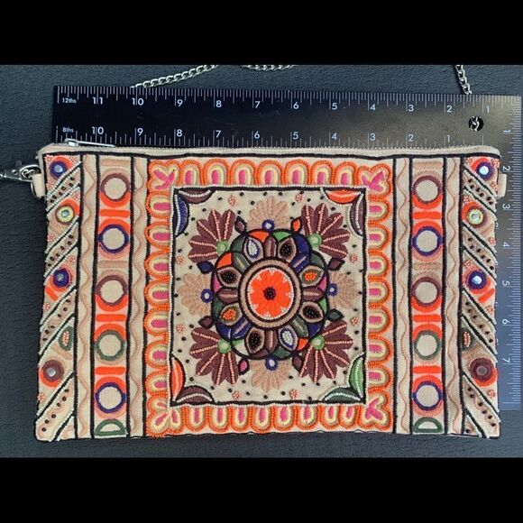 New Jalyn Sole Society Colorful Boho Chic Handbag - Picture 2 of 6